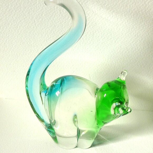 Chalet Glass Cat Figurine - Picture 7 of 10